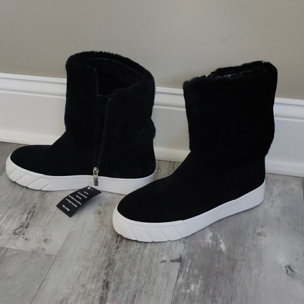 NWT Aquatalia Nelle sheep fur booties - Picture 2 of 8
